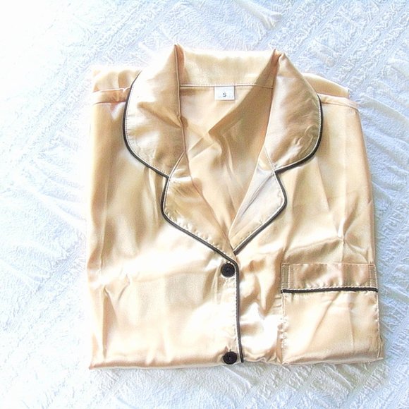 Pink Night Gown with Black Piping US Size Small - Picture 6 of 7